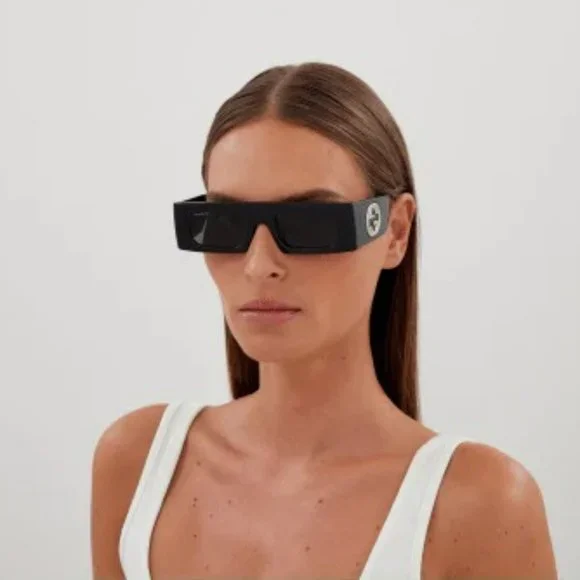 Gucci GG1646S 001 BRAND NEW Sunglasses Black Grey Unisex  display picture 3